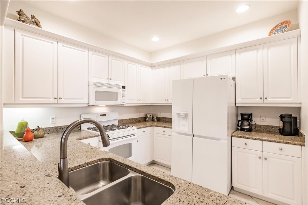3100 Cottonwood Bend - Photo 11