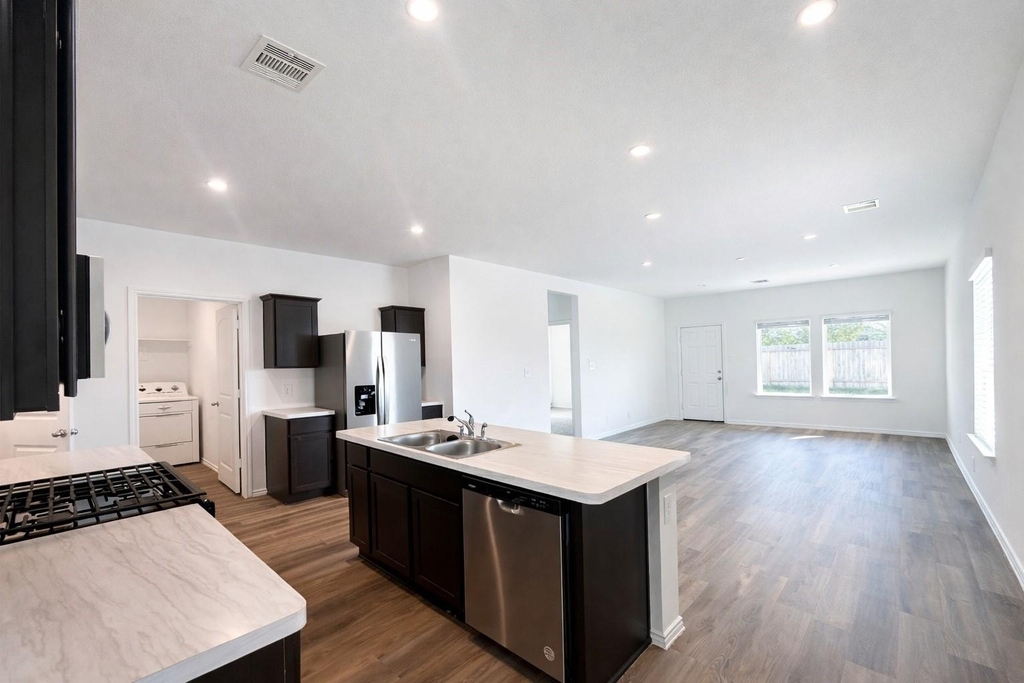 1739 Royal Rim Drive - Photo 2