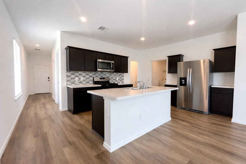 1739 Royal Rim Drive - Photo 3