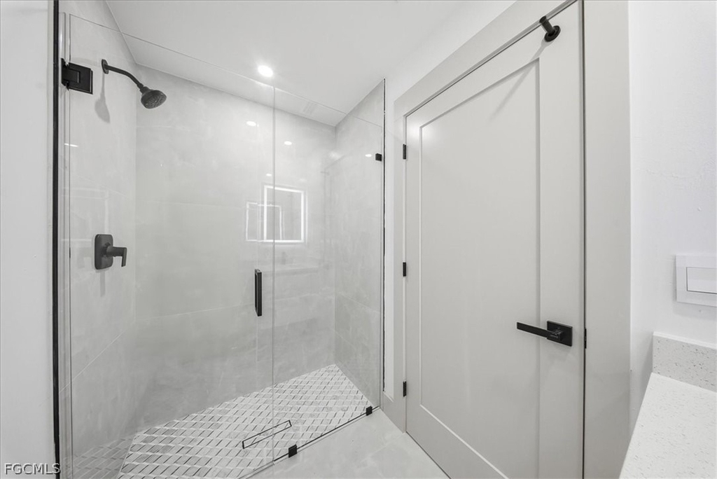541 Chalet Avenue S - Photo 14