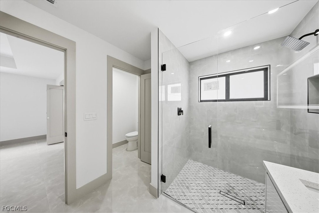 541 Chalet Avenue S - Photo 19