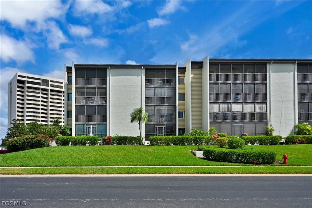 4821 S Landings Drive - Photo 36