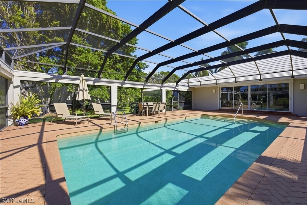 2700 Lantern Lane - Photo 32