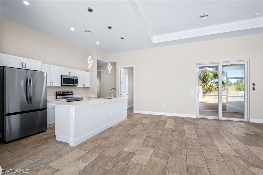 2708 20th Street W - Photo 16