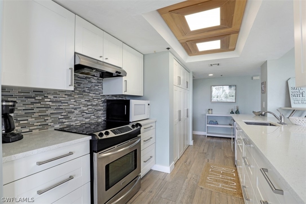 5501 Heron Point Drive - Photo 4