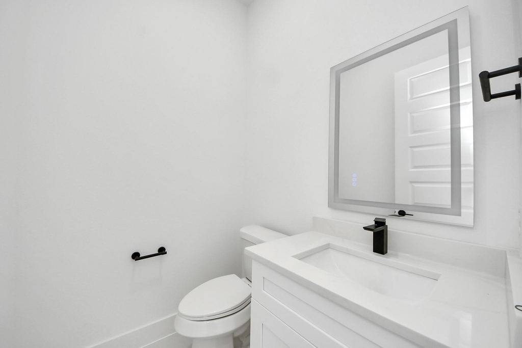 3310 Hardy Street - Photo 10