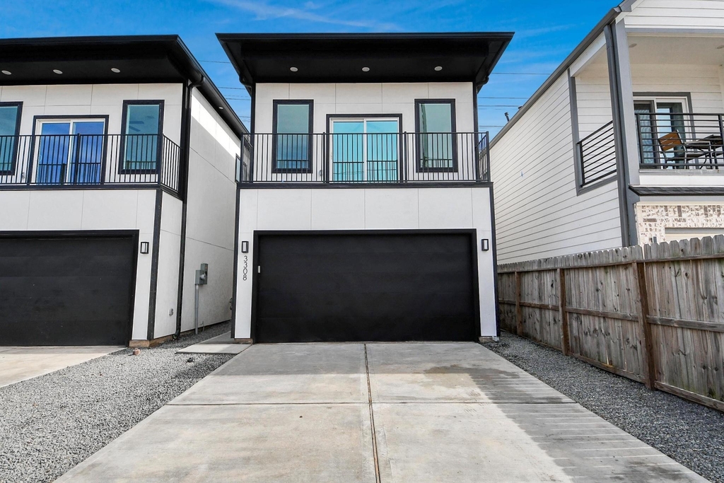 3310 Hardy Street - Photo 1