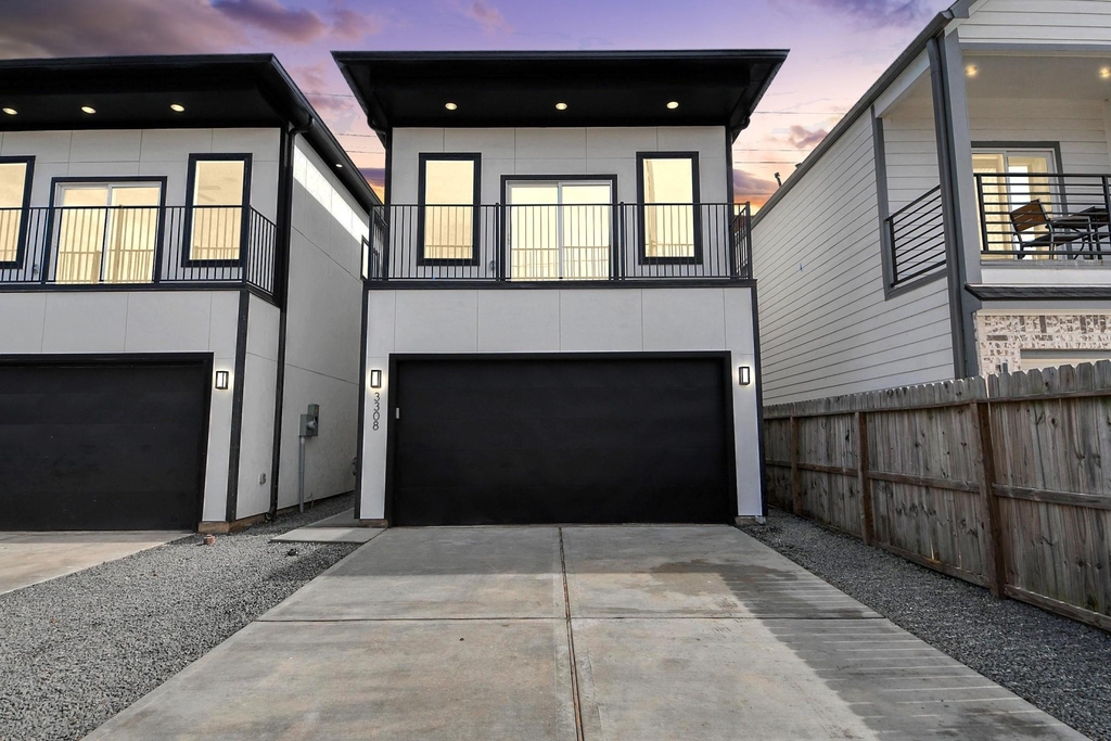 3310 Hardy Street - Photo 0