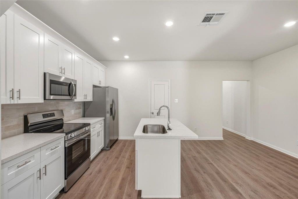 714 West Dallas Street - Photo 5
