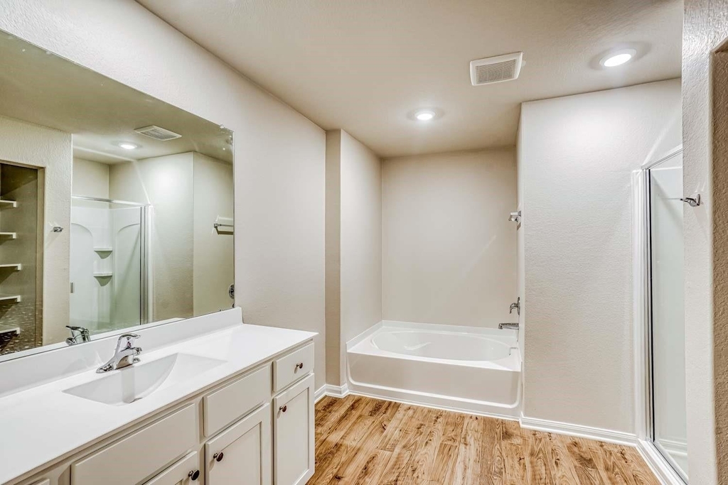 8214 Sunberry Shadow Drive - Photo 9