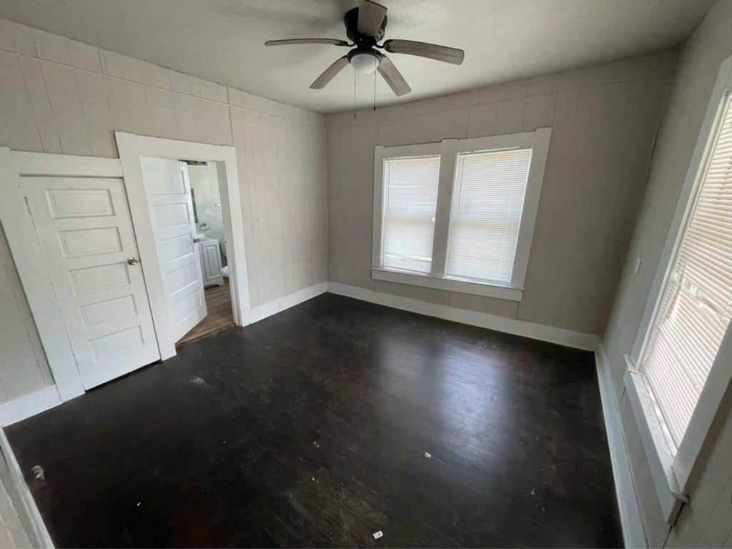724 Orange Avenue - Photo 3