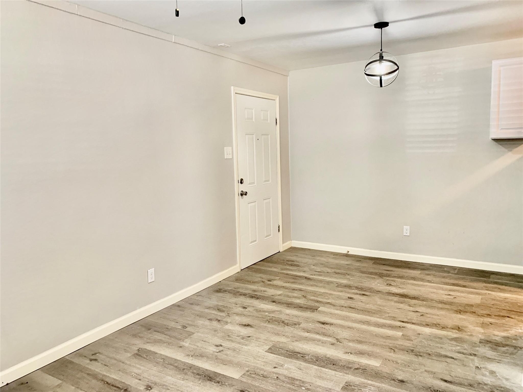 6702 Fulton Street - Photo 2
