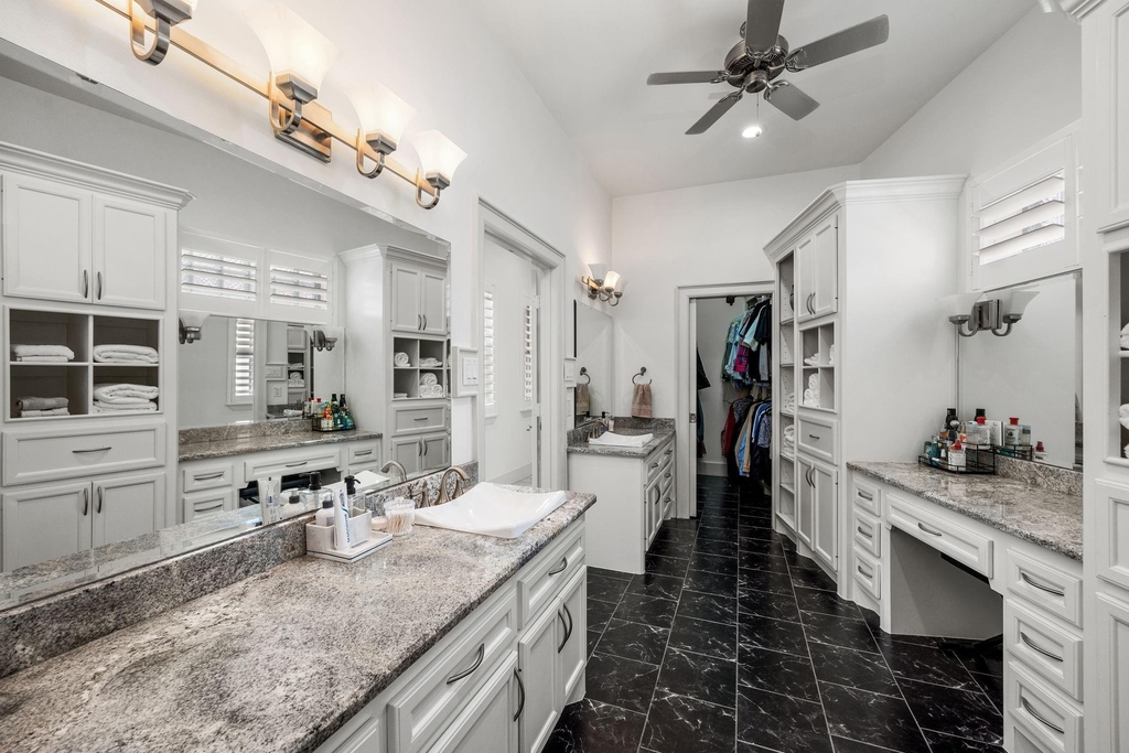 1210 Parkerhaven Court - Photo 32