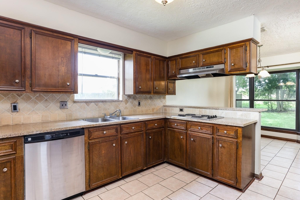 1226 Ferndale Drive - Photo 12