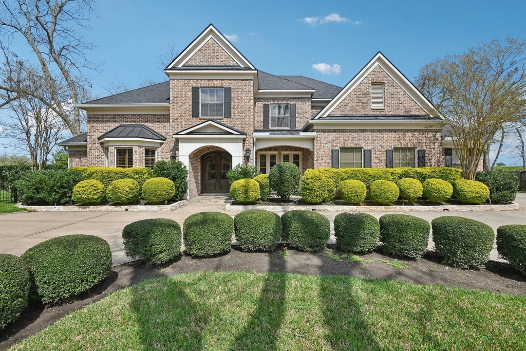 2 Wilmington Court - Photo 0