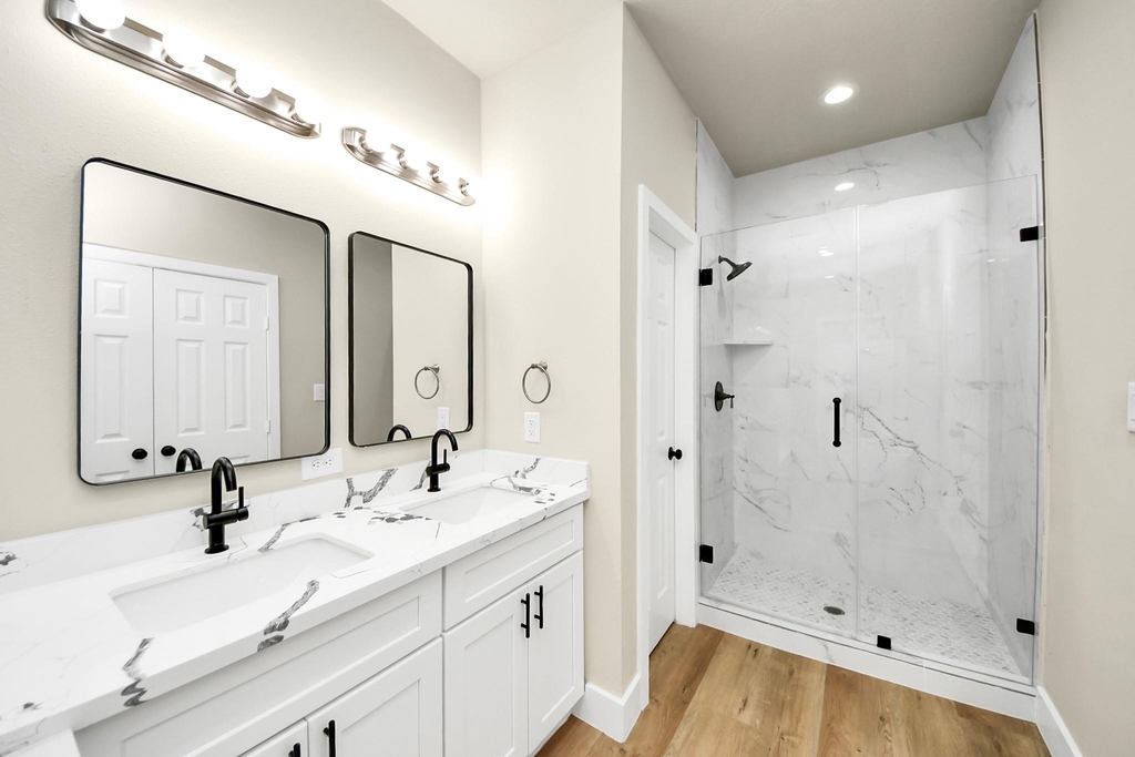 5211 Amy Street - Photo 13