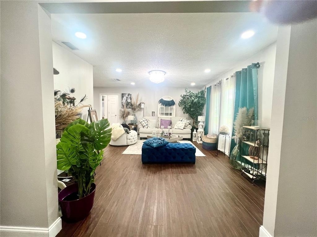 945 Chevy Chase Street - Photo 10