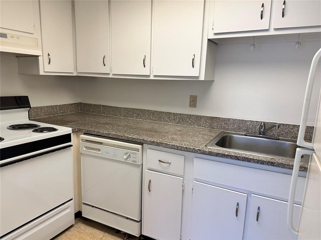 2517 Caper Lane - Photo 2
