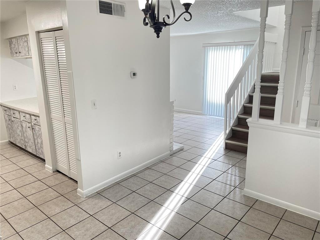 2352 Huntington Green Court - Photo 6