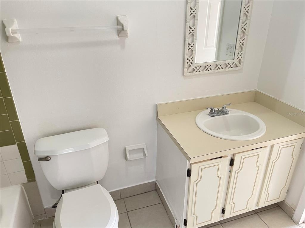 2352 Huntington Green Court - Photo 9