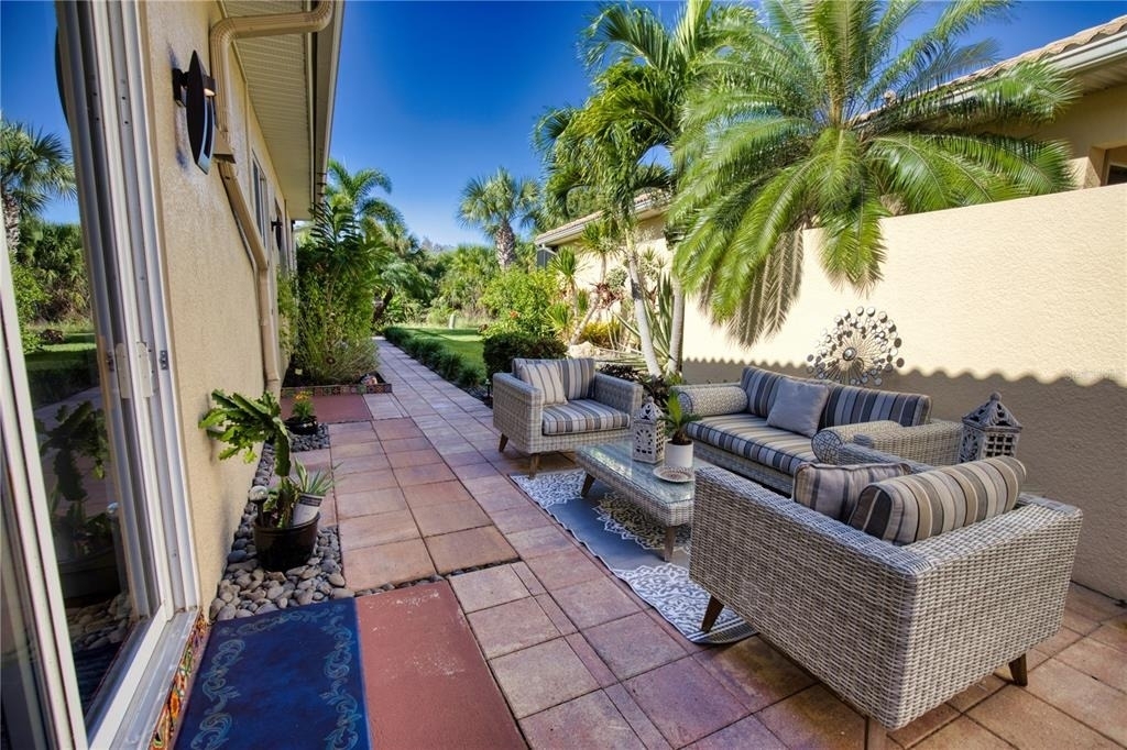 209 Mestre Place - Photo 15