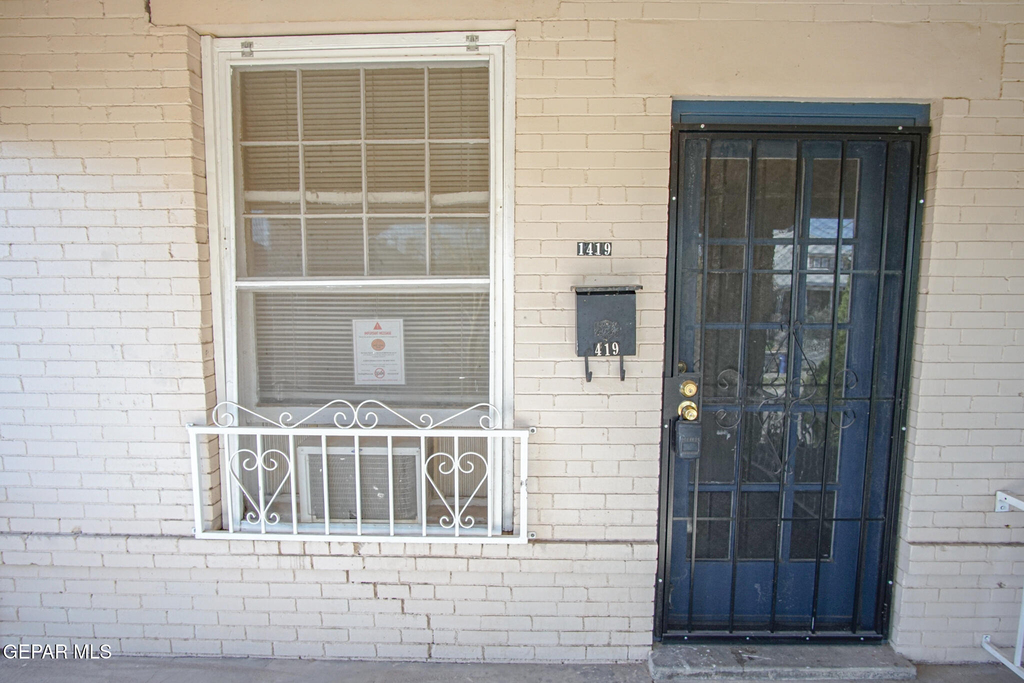 1419 Wyoming Avenue - Photo 1