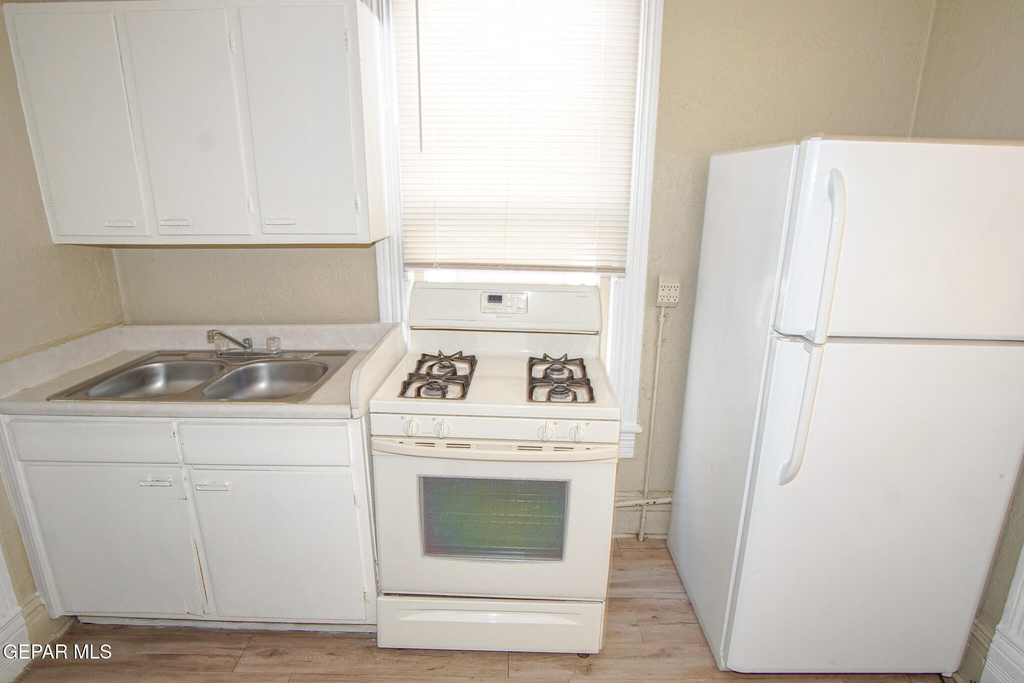 1419 Wyoming Avenue - Photo 5