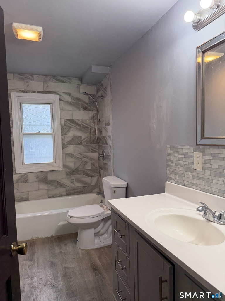 16 Saint Lawrence Street - Photo 1
