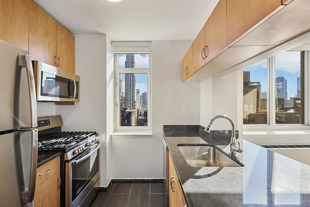 5th Avenue - Photo 1