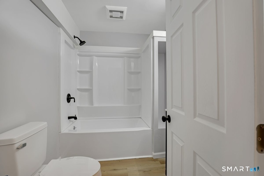 192 Hartford Road - Photo 13