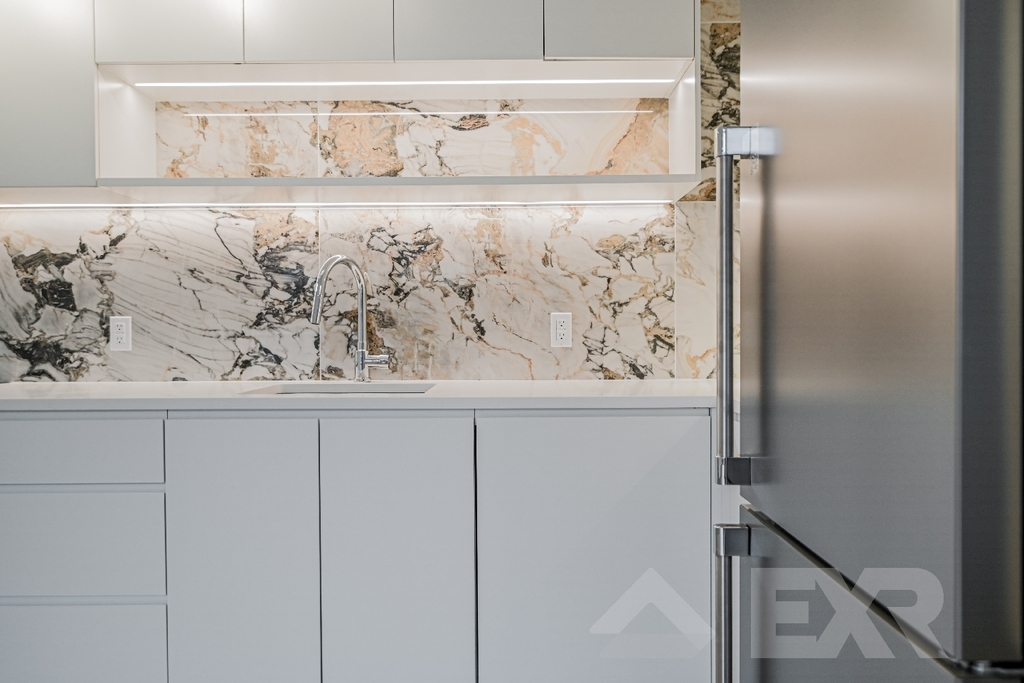 957 Atlantic Avenue - Photo 1