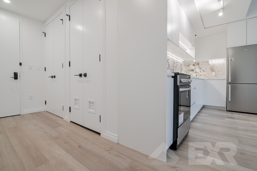 957 Atlantic Avenue - Photo 4