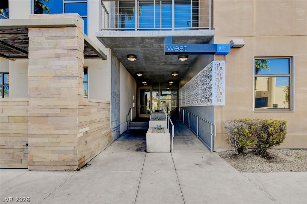 353 E Bonneville Avenue - Photo 39
