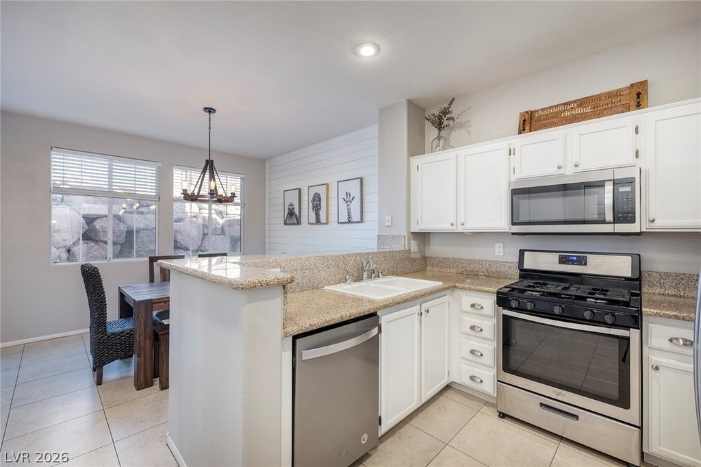 3975 Palm Beach Street - Photo 13