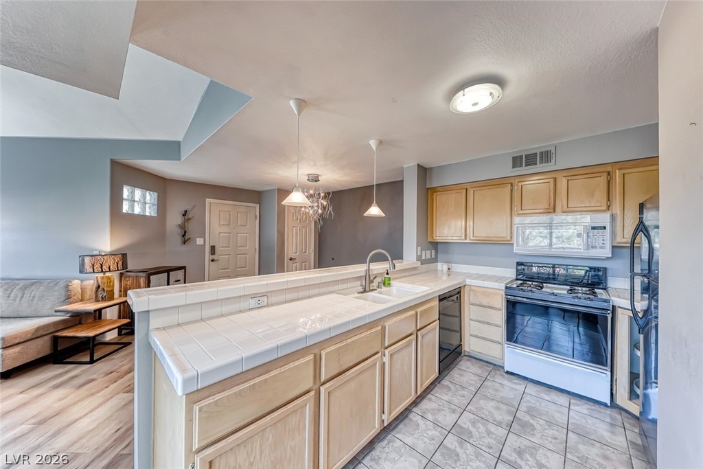 2251 Wigwam Parkway - Photo 15