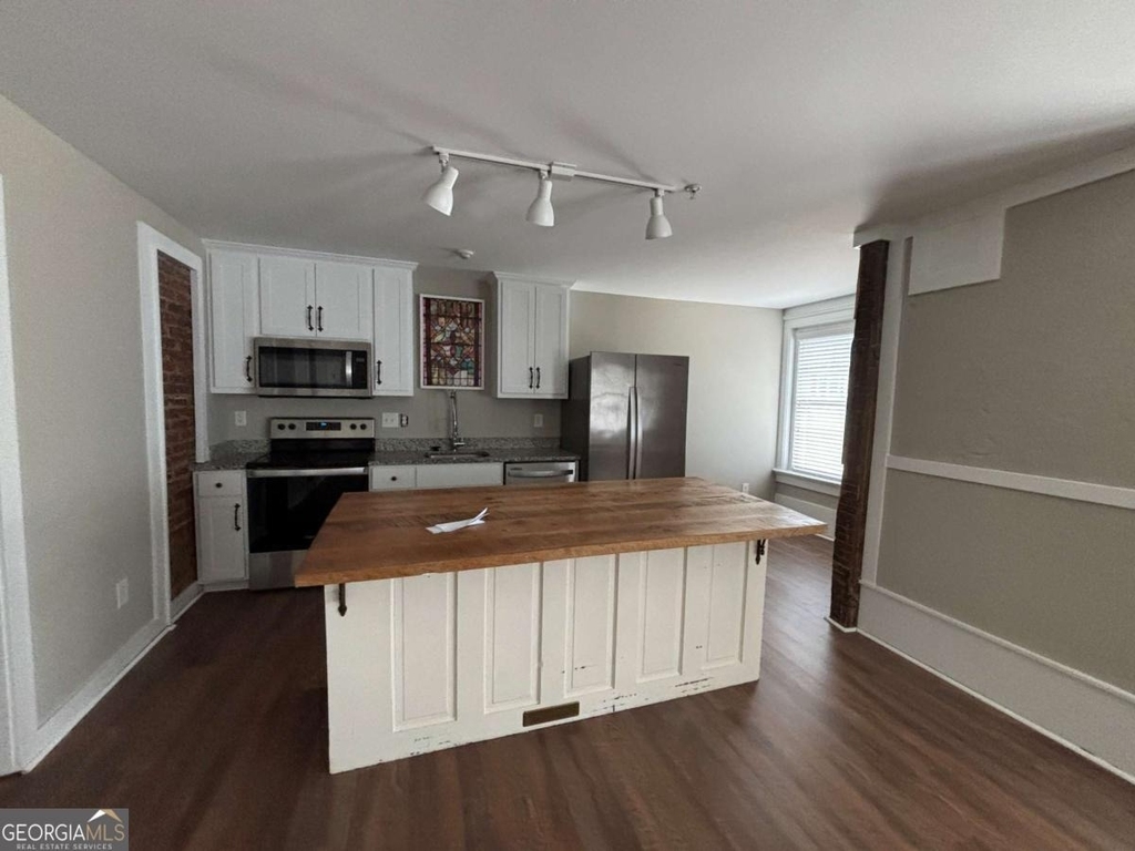 104 Spring Street - Photo 3