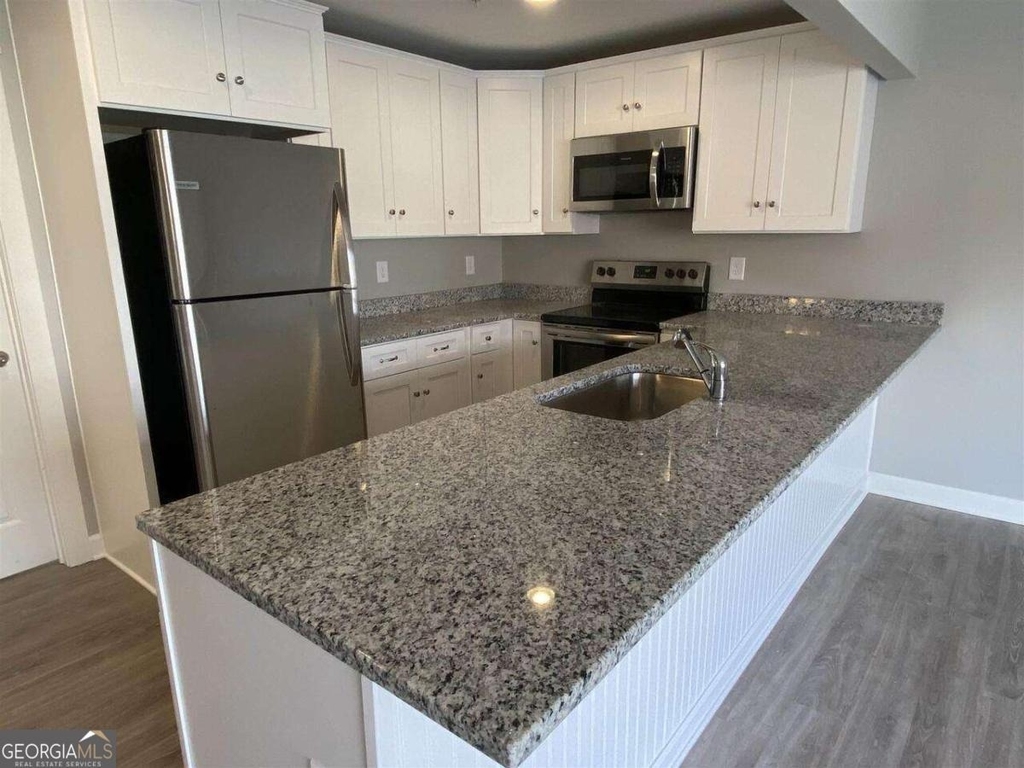 95 N Jackson Street - Photo 2