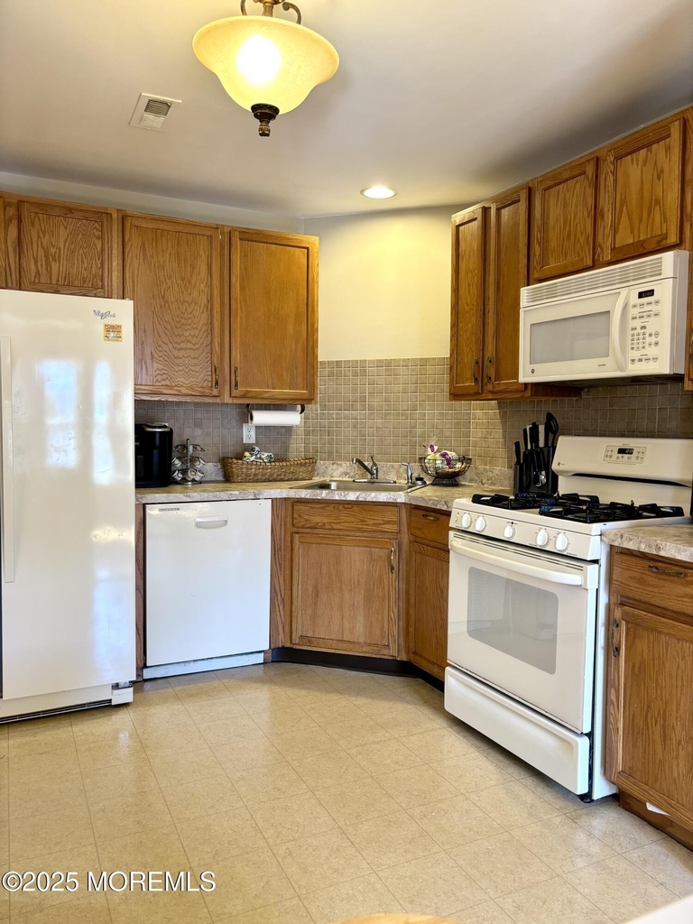 39 Rozalyn Lane - Photo 4