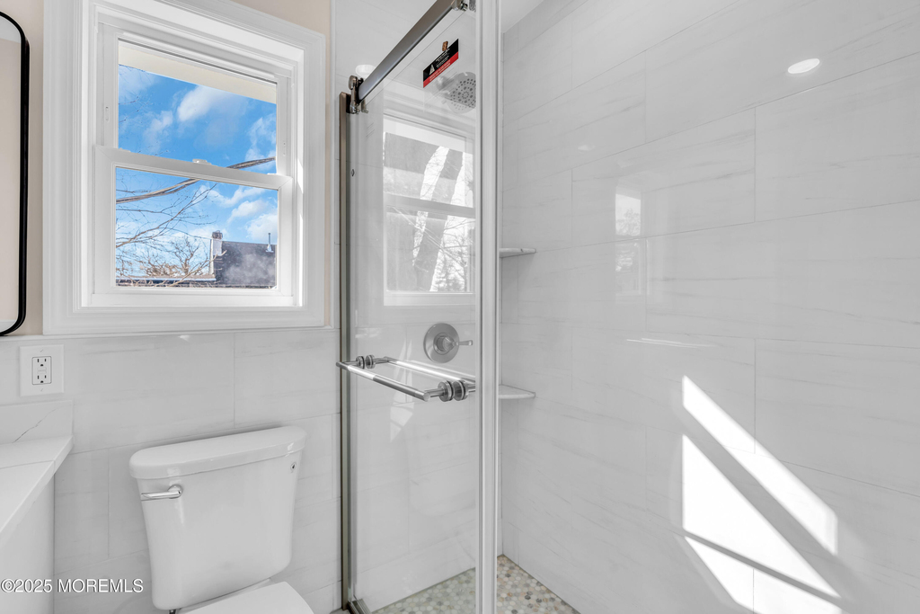 814 Dunlewy Street - Photo 12