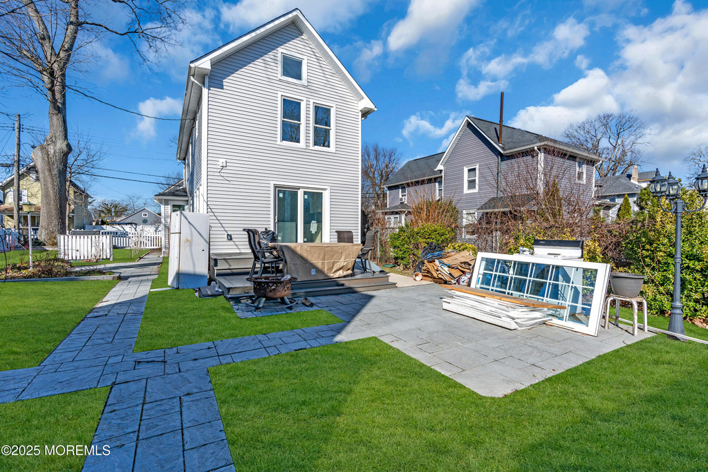 814 Dunlewy Street - Photo 18