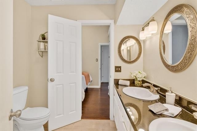 4308 Laguna Drive - Photo 3