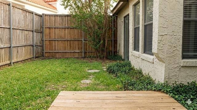 4308 Laguna Drive - Photo 4