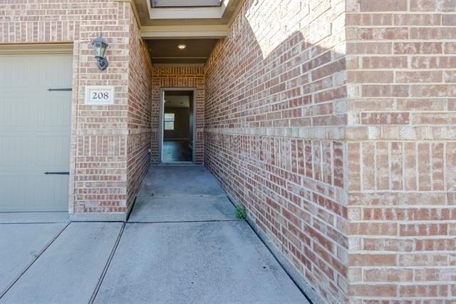208 Harvey Street - Photo 4