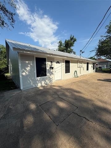 304 E Hickory Street - Photo 10