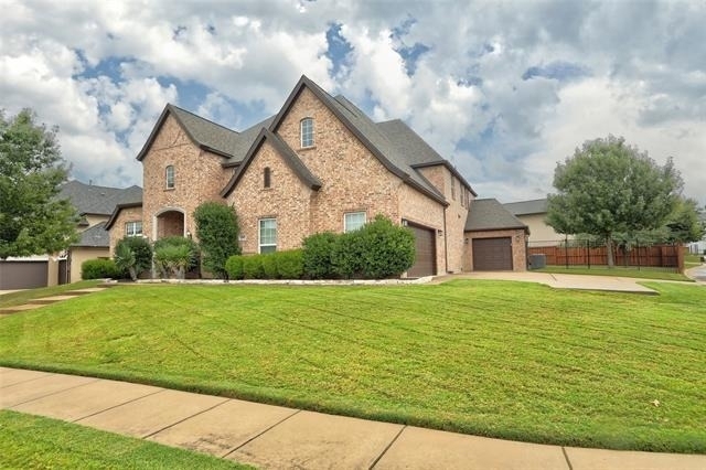 1043 Kenilworth Street - Photo 1