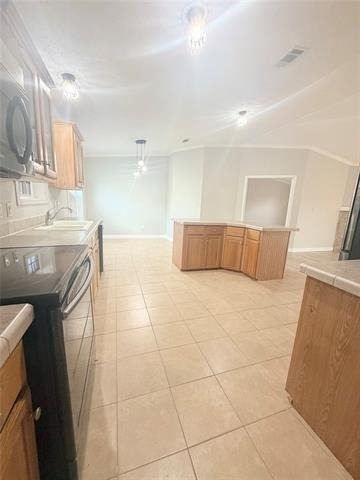 2595 Bryant Street - Photo 5