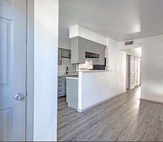 916 Isbell Road - Photo 1
