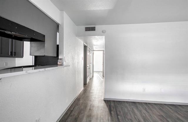 916 Isbell Road - Photo 4