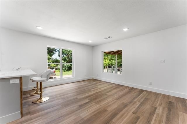 2730 Gladstone Drive - Photo 6