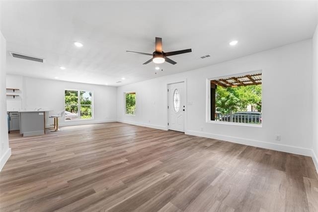 2730 Gladstone Drive - Photo 2